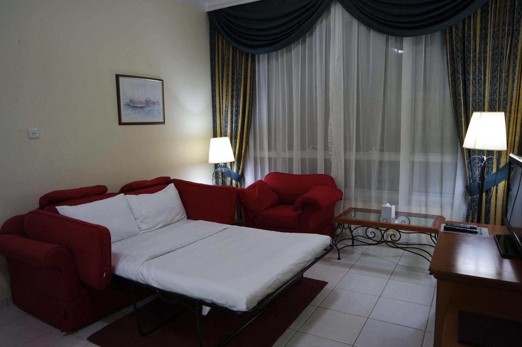 Al Nakheel Aparthotel 3*